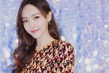 娱乐吃瓜酱穿搭小说,娱乐圈穿搭秘籍大揭秘